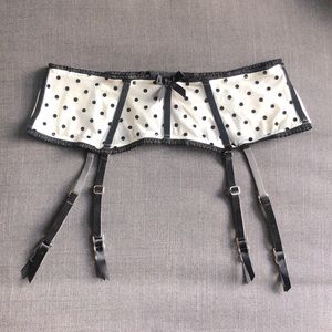 Victoria’s Secret B&W Garter Belt Suspender